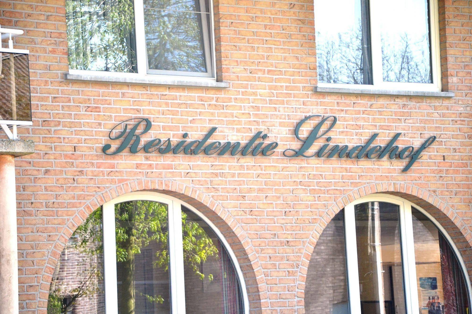 Lindehof Serviced Flats Zoersel Exterior photo